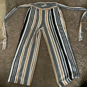 Cute stripped flowy pants